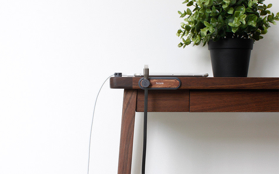 Magnetic USB Cable Organizer Clip